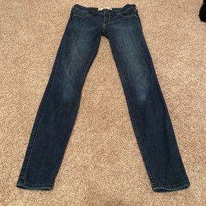 Hollister super skinny jeans size 5